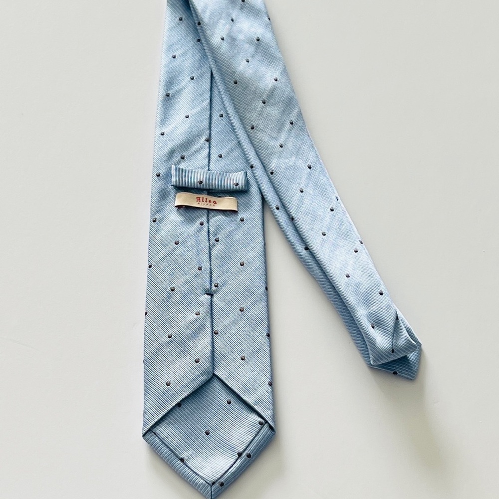 Elegant Light Blue Polka Dot Tie